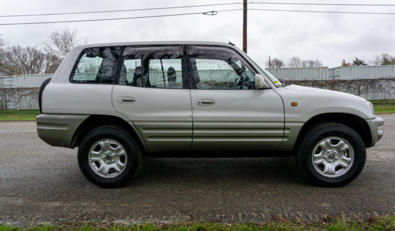 1998 Toyota RAV4 AWD X-Over Factory RHD full