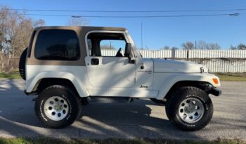 2001 Jeep Wrangler Sahara 4×4 Factory RHD full